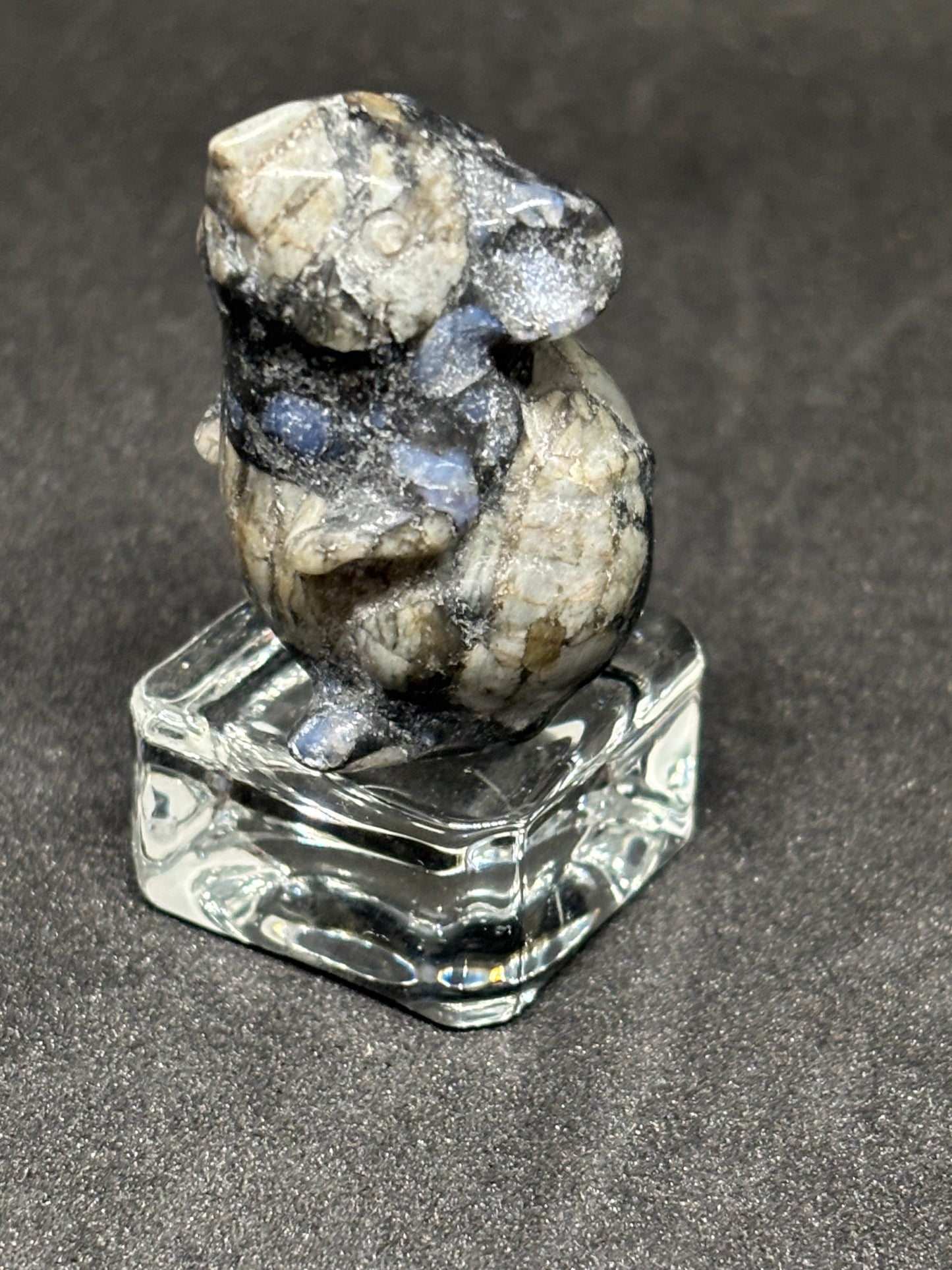 Que Sera Stone Mouse - Natural Crystal Carving with Swirling Patterns