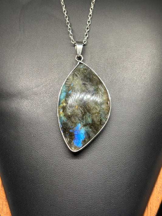 Freeform Labradorite Pendant Necklace - Electric Blue Flash Gemstone 2"